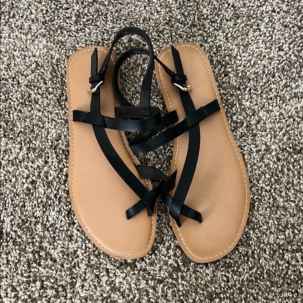 Old Navy Black Strappy Sandal